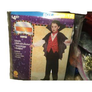 Vampire Halloween Costume- Size boys LG (10-12)— New